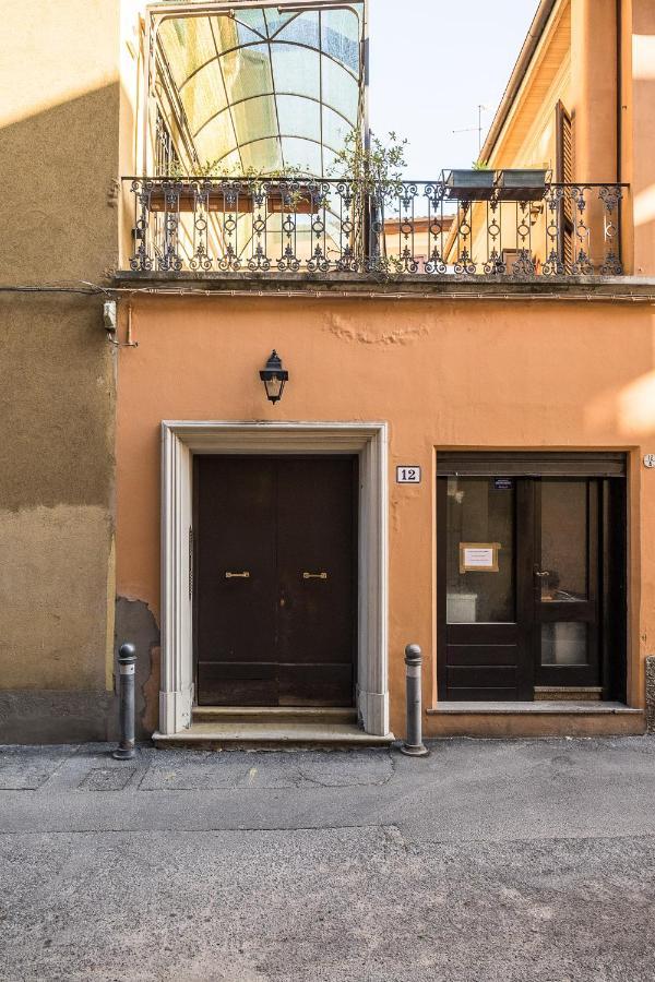 Cozy Central Apartment By Wonderful Italy Болоня Екстериор снимка