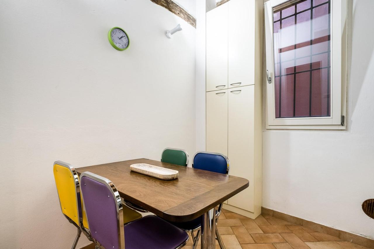 Cozy Central Apartment By Wonderful Italy Болоня Екстериор снимка